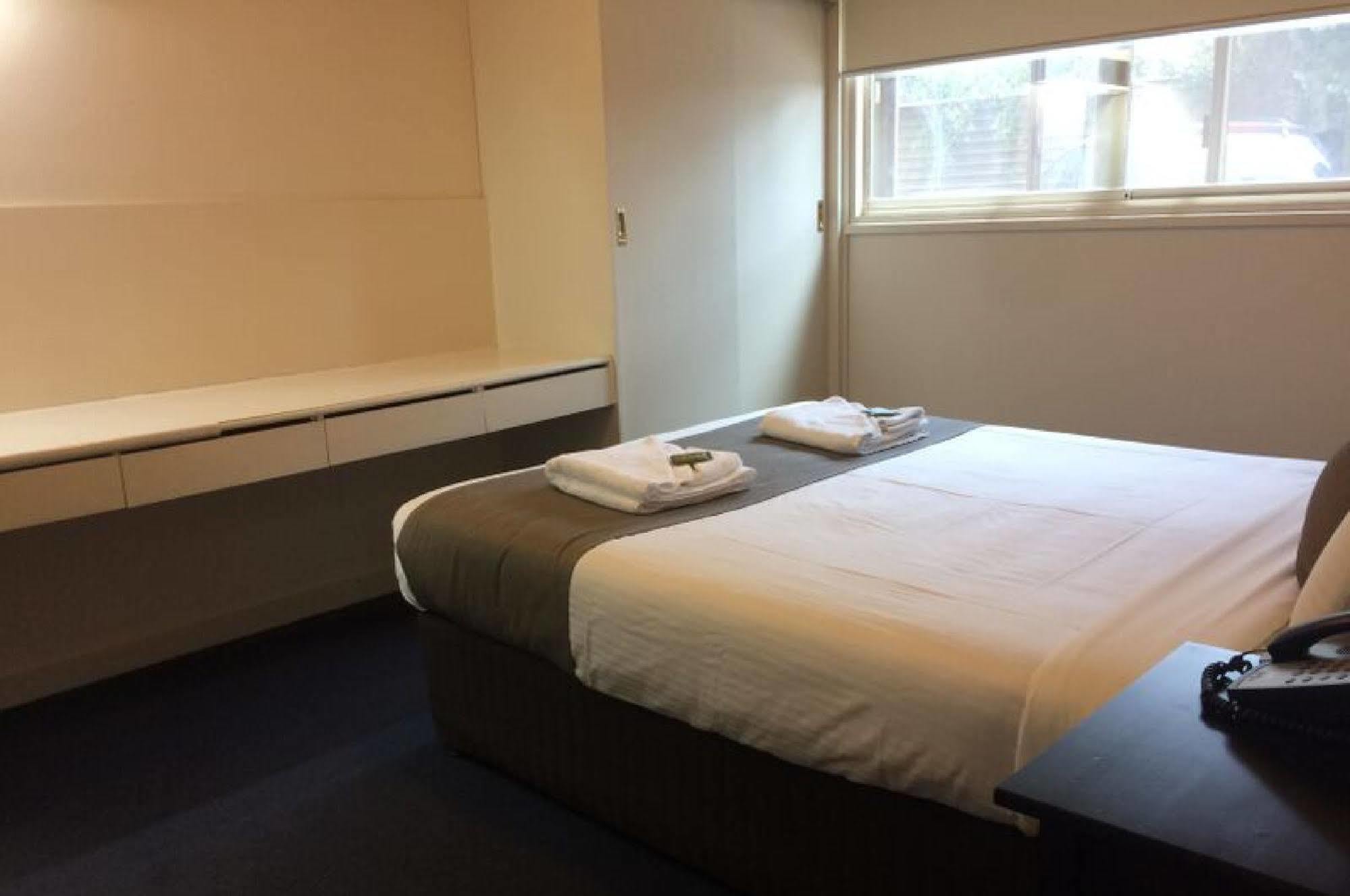 Comfort Hotel Adelaide Meridien North Adelaide Esterno foto